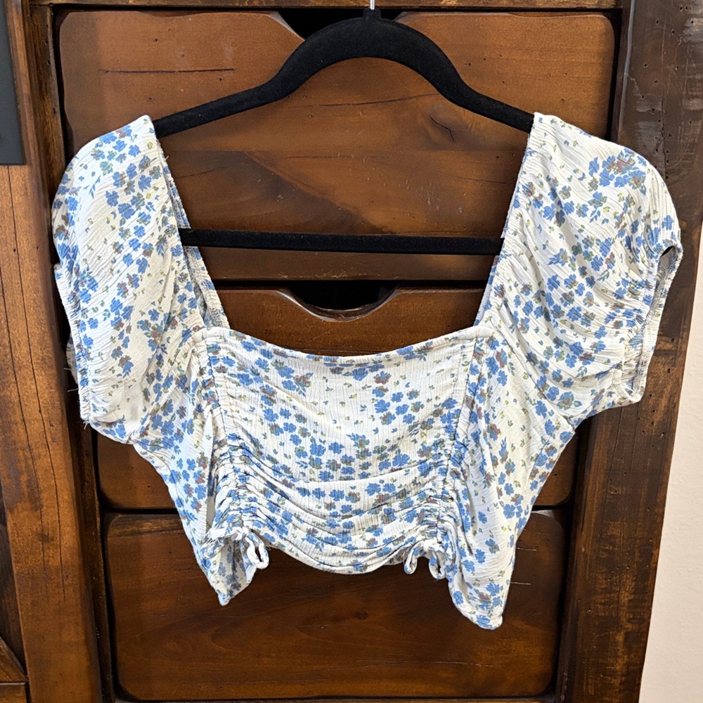 Blue Floral Ruched Crop Top
